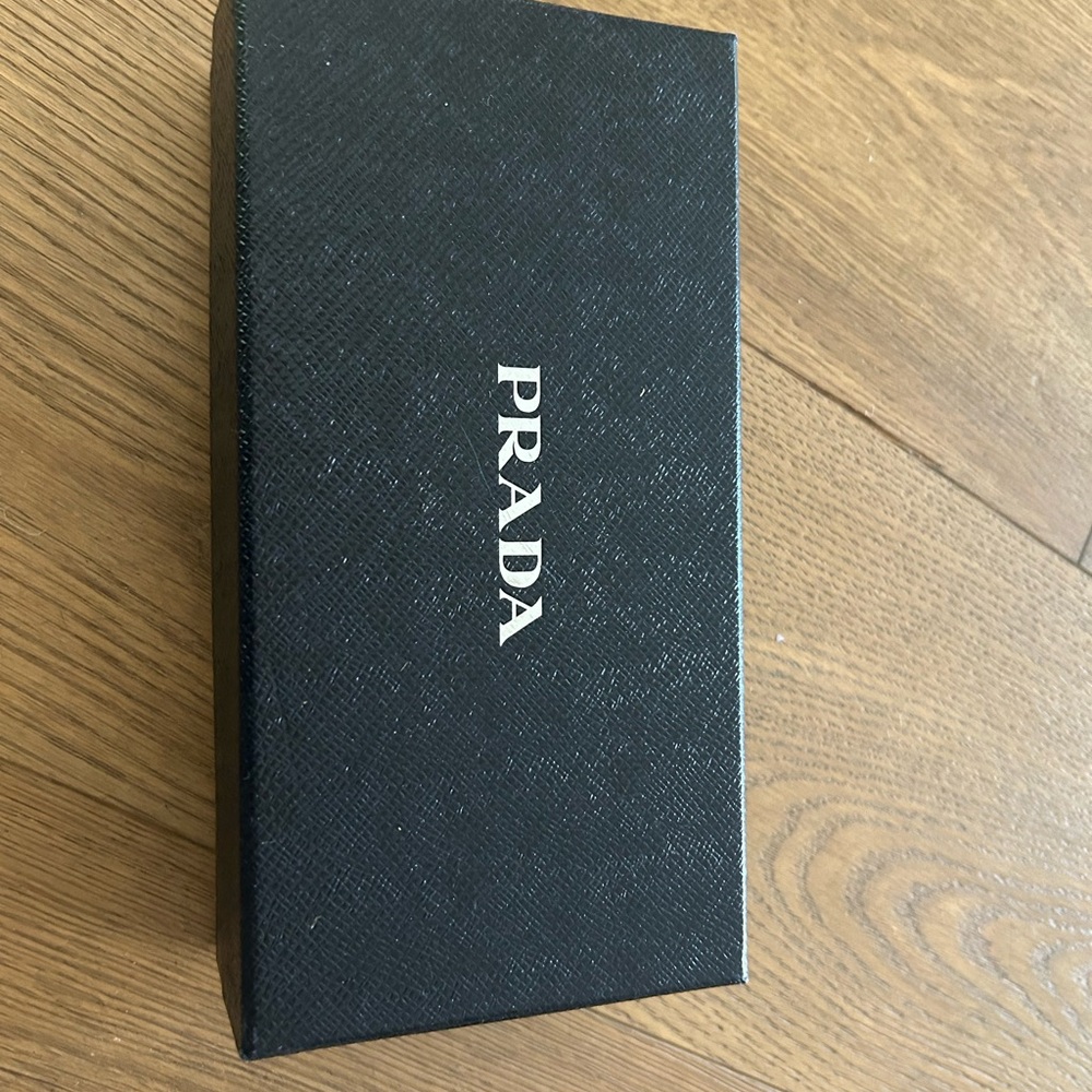 Prada Black Saffiano long Wallet - Picture 8 of 8